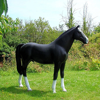 life size horse sculpture